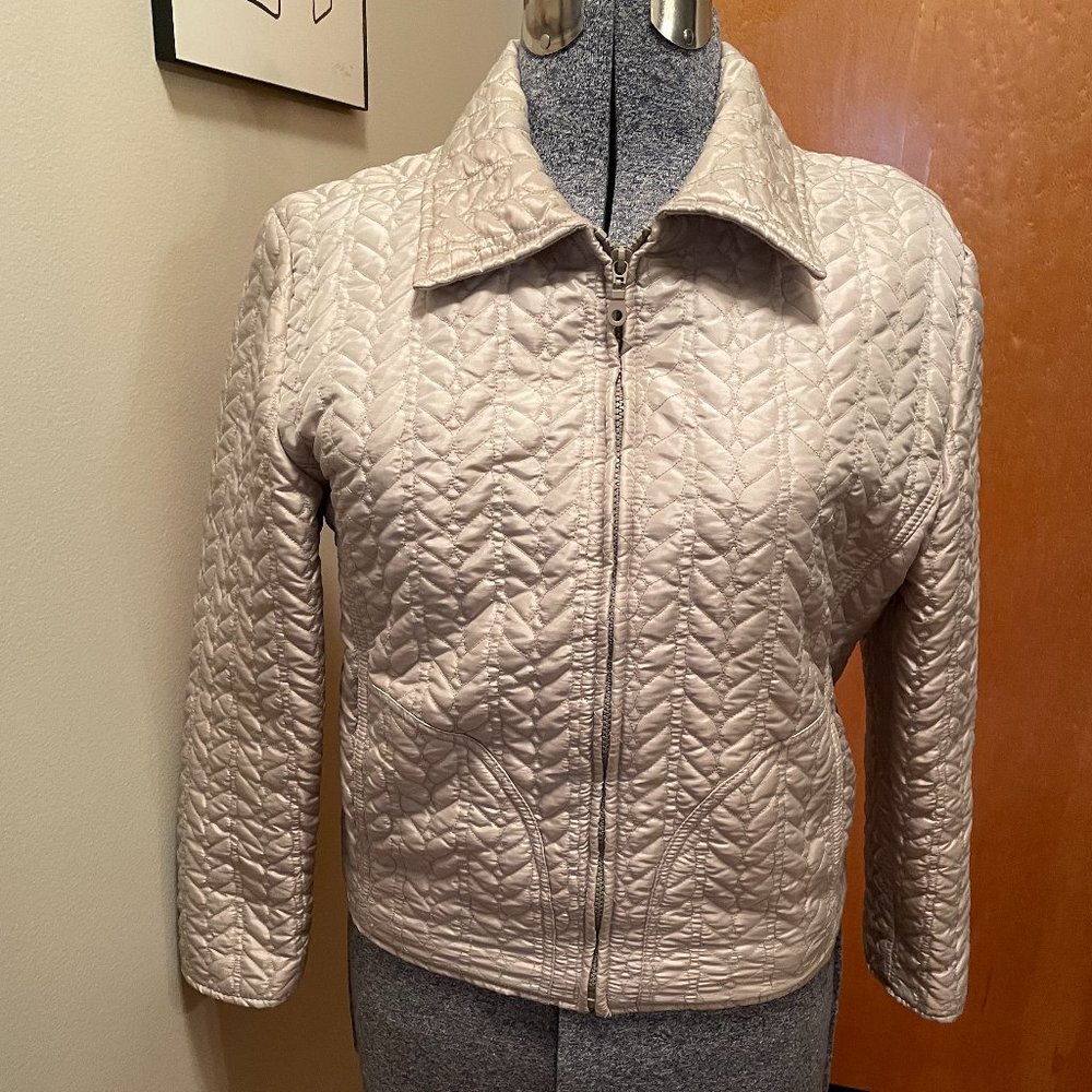 Chicos Lightweight Quilted Jacket in Champagne 1/M